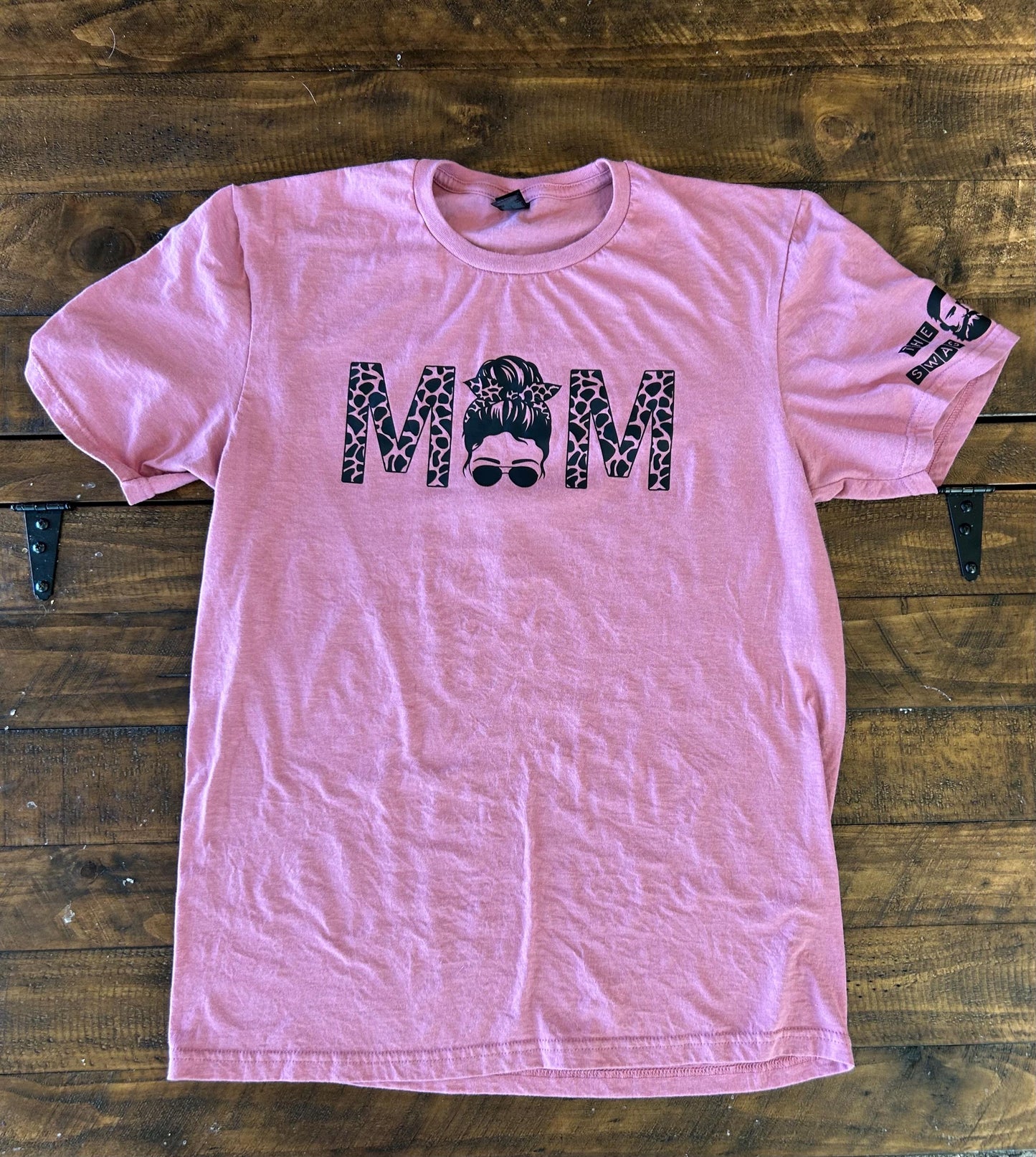 Shirt for mom | Custom shirt | Mom shirt | Mama shirt Girl mom | Mom bun | Gildan | T-shirt